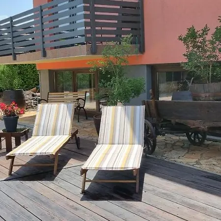 Karoca 2 Apartment