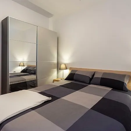 Apartment Karoca 2 *